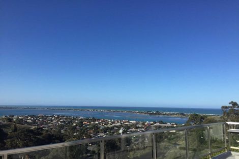 Photo of property in 12 Mandalay Lane, Redcliffs, Christchurch, 8081