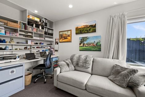 Photo of property in 2a Busby Hill, Havelock North, 4130