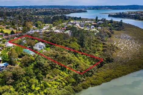 Photo of property in 131 Colwill Road, Massey, Auckland, 0614