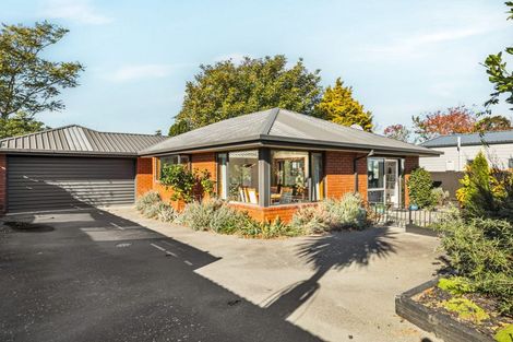 Photo of property in 2/30 Jennifer Street, Bryndwr, Christchurch, 8053