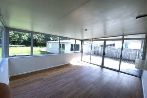 Photo of property in 31 Becker Drive, Weymouth, Auckland, 2103