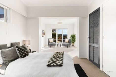 Photo of property in 32 Captain Scott Road, Glen Eden, Auckland, 0602