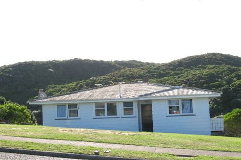 Photo of property in 36 Takapuwahia Drive, Takapuwahia, Porirua, 5022