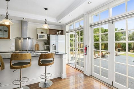 Photo of property in 28 Bedford Street, Saint Clair, Dunedin, 9012