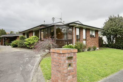 Photo of property in 43a Wikiriwhi Crescent, Awapuni, Palmerston North, 4412