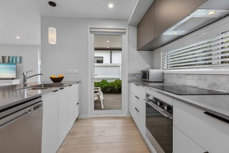 Photo of property in 24 Franks Way, Papamoa Beach, Papamoa, 3118