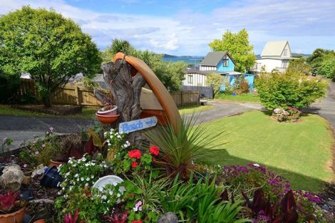 Photo of property in 17 Merehai Place, Snells Beach, 0920