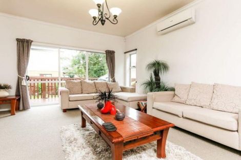 Photo of property in 60a Waimumu Road, Massey, Auckland, 0614