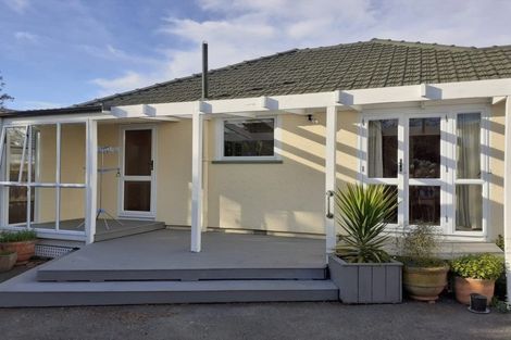 Photo of property in 30 Pinehurst Crescent, Russley, Christchurch, 8042