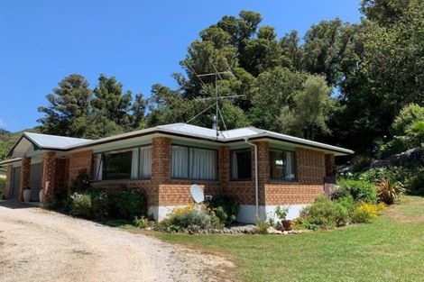 Photo of property in 8 Haile Lane, Pohara, Takaka, 7183