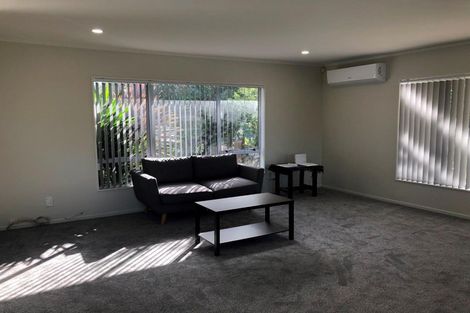 Photo of property in 115 Athena Drive, Totara Vale, Auckland, 0629