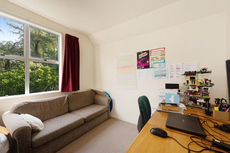 Photo of property in 16 Plymouth Street, Karori, Wellington, 6012