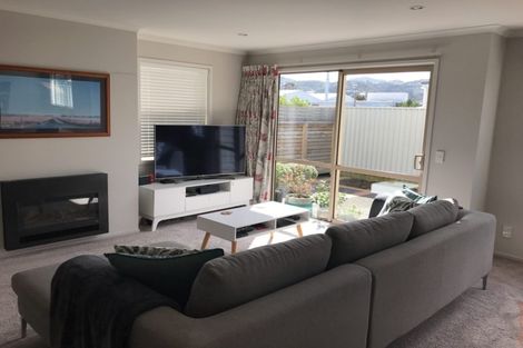 Photo of property in 21 Latimer Way, Petone, Lower Hutt, 5012