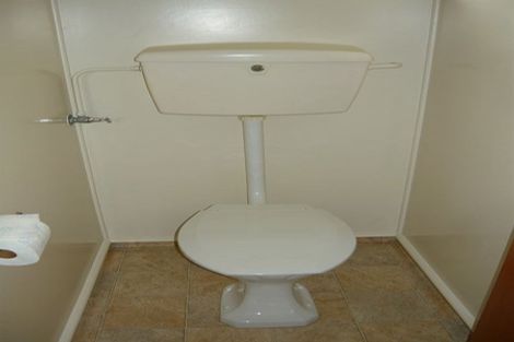 Photo of property in 50 Golf Road, New Lynn, Auckland, 0600