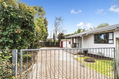 Photo of property in 2/391 West Coast Road, Glen Eden, Auckland, 0602