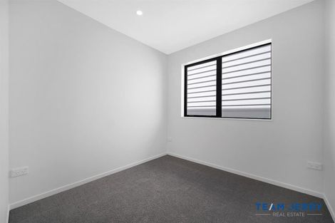 Photo of property in 30 Survila Street, Papakura, 2110