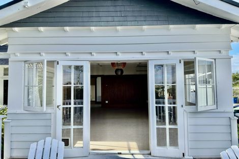 Photo of property in 53 Aramoana Avenue, Devonport, Auckland, 0624