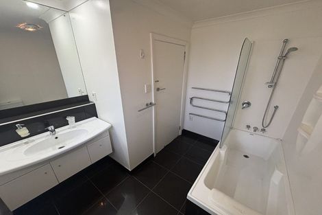 Photo of property in 62 Grey Street, Cambridge, 3434