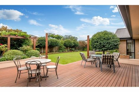 Photo of property in 10 Sovereign Gardens, Halswell, Christchurch, 8025