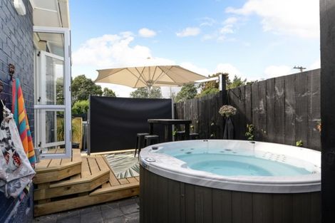 Photo of property in 33 Churchill Avenue, Maeroa, Hamilton, 3200