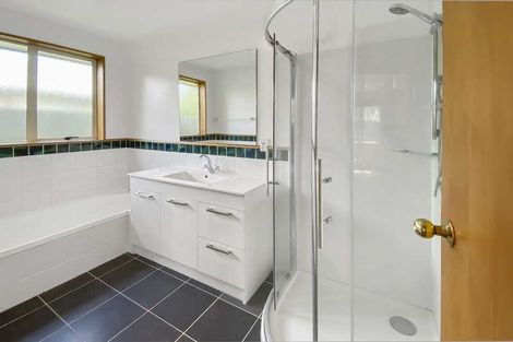 Photo of property in 24b Picton Avenue, Riccarton, Christchurch, 8011