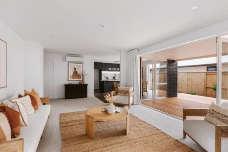 Photo of property in 5 Manawanui Place, Omokoroa, 3114