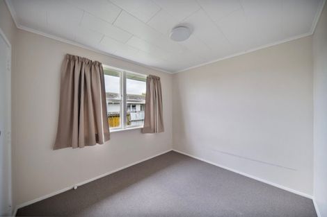 Photo of property in 130 Chichester Drive, Rosehill, Papakura, 2113
