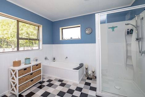 Photo of property in 1 Titoki Grove, Featherston, 5710