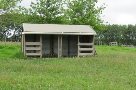 Photo of property in 23 Church Road, Matakohe, 0593