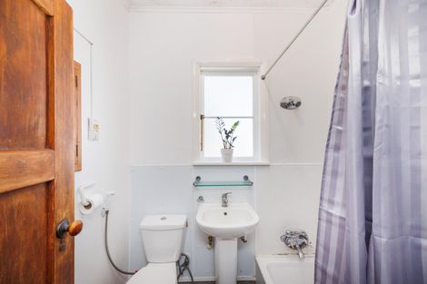 Photo of property in 510 Featherston Street, Roslyn, Palmerston North, 4414