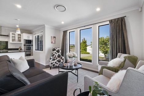 Photo of property in 25 Trump Place, Kelvin Grove, Palmerston North, 4414