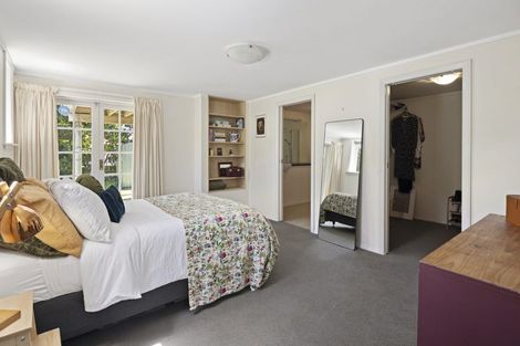 Photo of property in 22 Ranui Crescent, Khandallah, Wellington, 6035