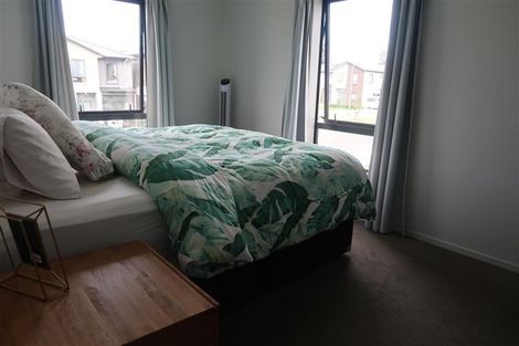 Photo of property in 43 Ipukarea Street, Weymouth, Auckland, 2103