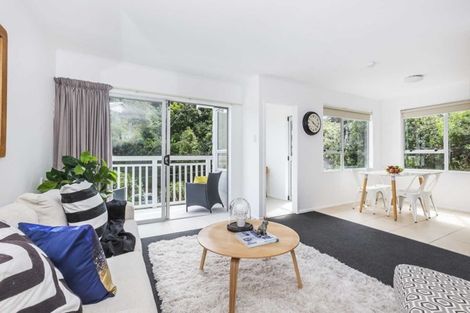 Photo of property in 2/59 Hungerford Road, Houghton Bay, Wellington, 6023