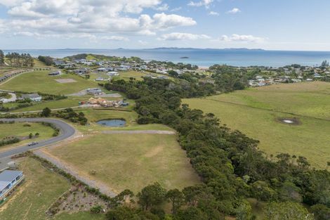 Photo of property in 9 Amelie Place, Coopers Beach, 0420