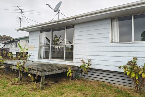 Photo of property in 2/30 Kennington Drive, Clendon Park, Auckland, 2103