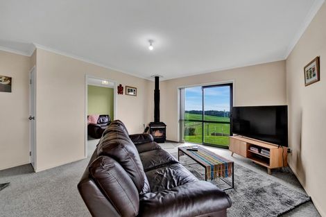 Photo of property in 902 Ararata Road, Ararata, Hawera, 4674