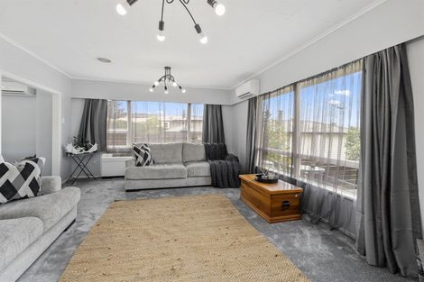 Photo of property in 11 Ries Street, Dannevirke, 4930