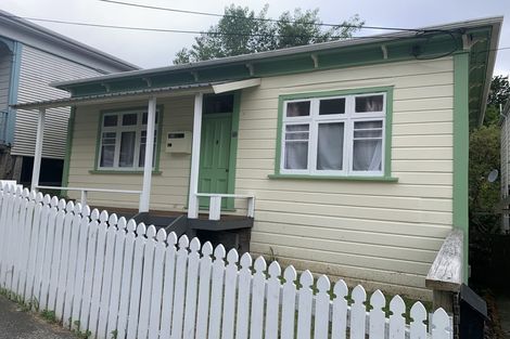Photo of property in 12 Devon Street, Aro Valley, Wellington, 6021