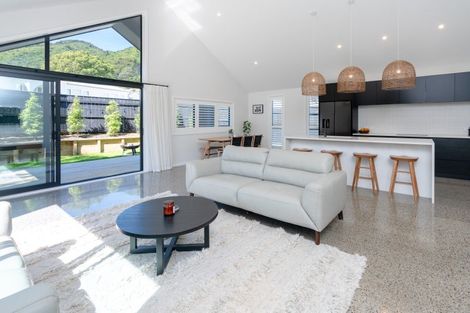 Photo of property in 51a Elizabeth Street, Waikanae, 5036