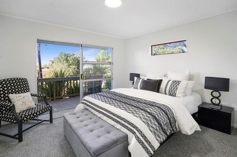 Photo of property in 2/87 Woodglen Road, Glen Eden, Auckland, 0602