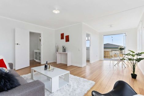 Photo of property in 231 Hepburn Road, Glendene, Auckland, 0602