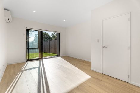 Photo of property in 13 Eileen Newey Place, Henderson, Auckland, 0612