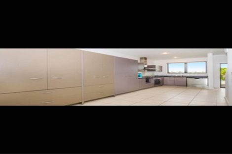 Photo of property in 25/22 Northcross Drive, Oteha, Auckland, 0632