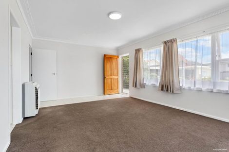 Photo of property in 134 Te Atatu Road, Te Atatu South, Auckland, 0610