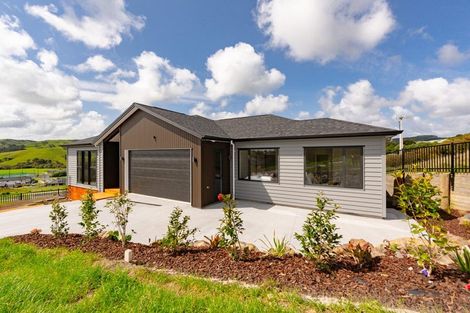Photo of property in 27 Mahi Road, Helensville, 0800