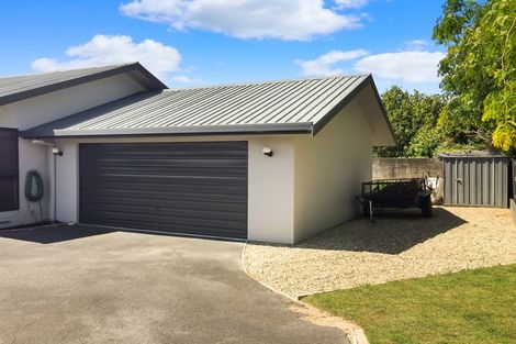 Photo of property in 22 Dover Road, St Andrews, Hamilton, 3200