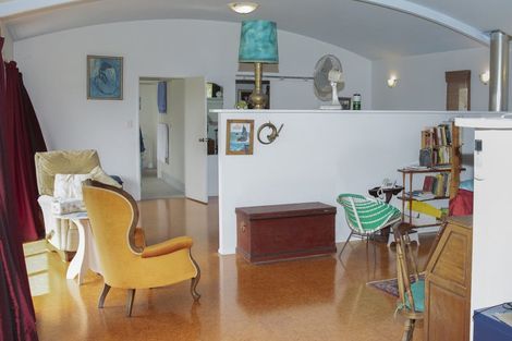 Photo of property in 257 Metcalfe Road, Matakohe, 0593