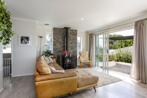 Photo of property in 3 Lewann Lane, Helensville, 0800