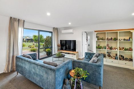 Photo of property in 81 Kingsdowne Drive, West Melton, 7618